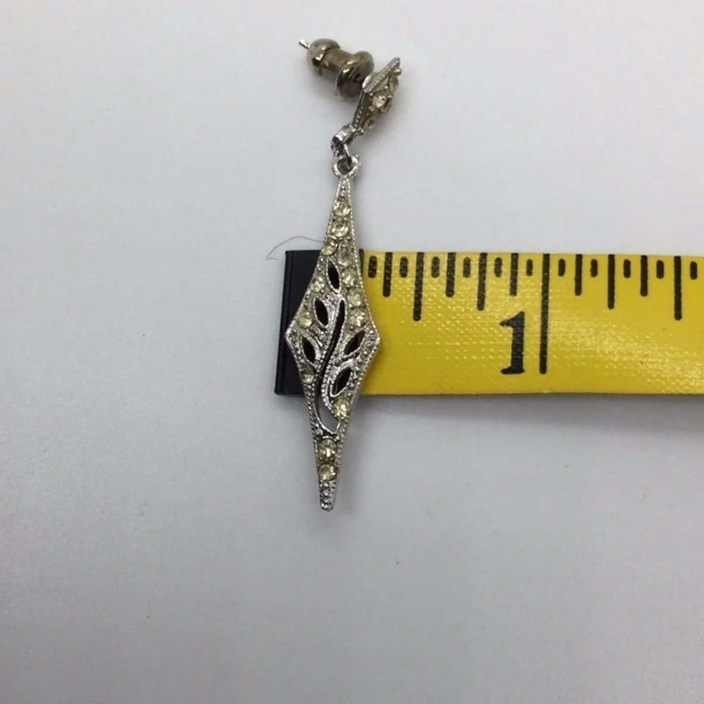 Hedy woman’s pierce
